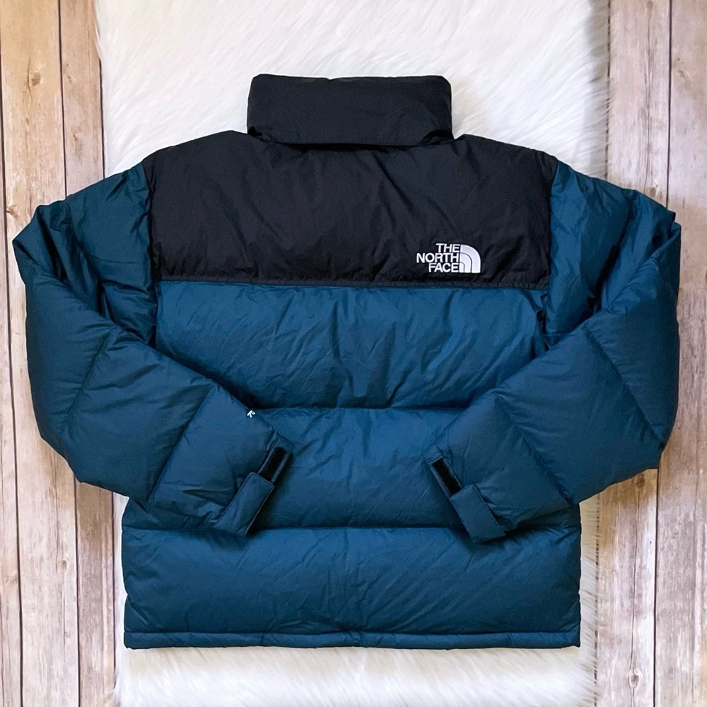 The North Face Men’s 1996 Retro Nuptse Jacket - Picture 7 of 10